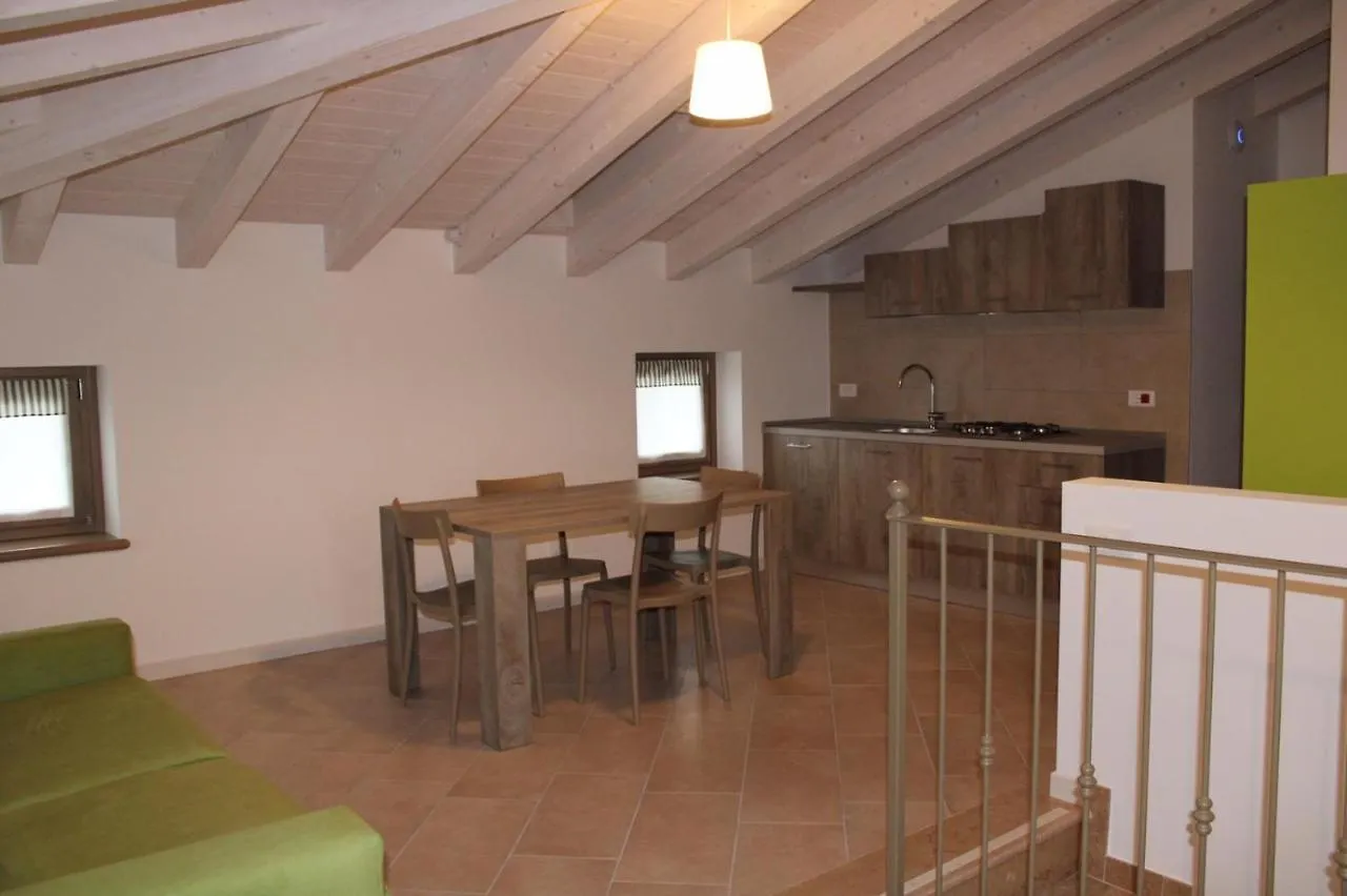 مزرعة للإقامة Agriturismo Le Anze توري ديل بيناكو إيطاليا
